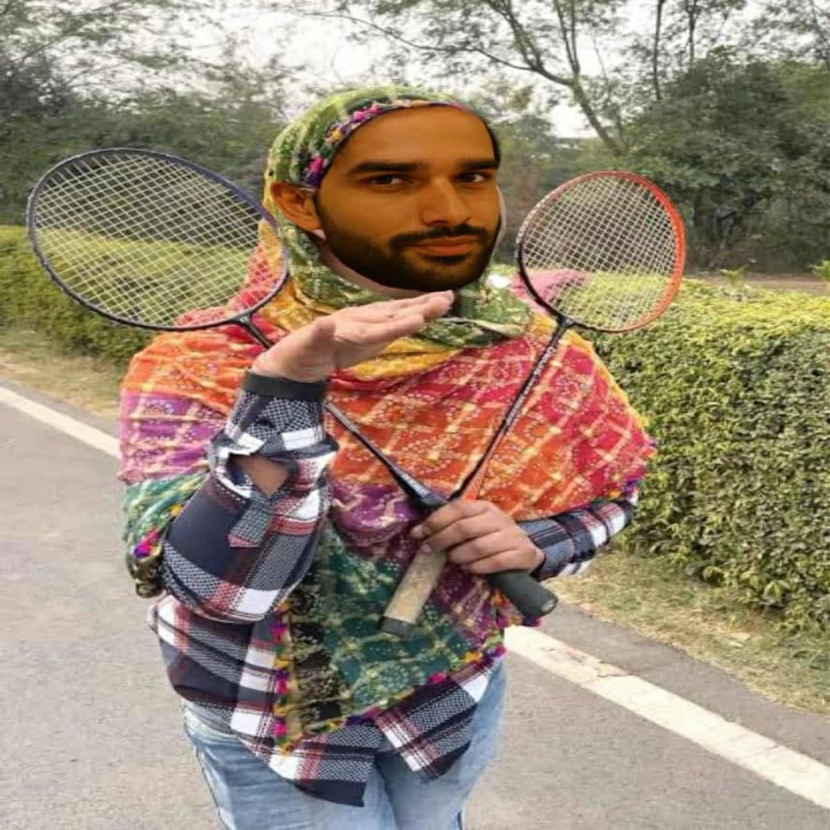 Elvish jabra fan tweet media