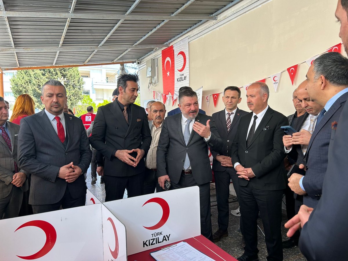 Yönetim Kurulu Üyemiz Kamil Karadeniz, İzmir Torbalı’da Ege Bölge Kan Merkezi Müdürlüğü koordinasyonunda ve Torbalı Şubemizin desteğiyle 11 okulda eş zamanlı düzenlenen kan bağışı programına katıldı.

Programda Torbalı İlçe protokolü ve kurum amirleri de yer alırken,