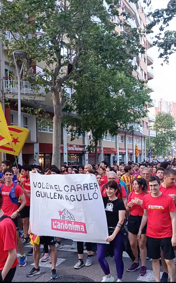 L'Anònima tweet media