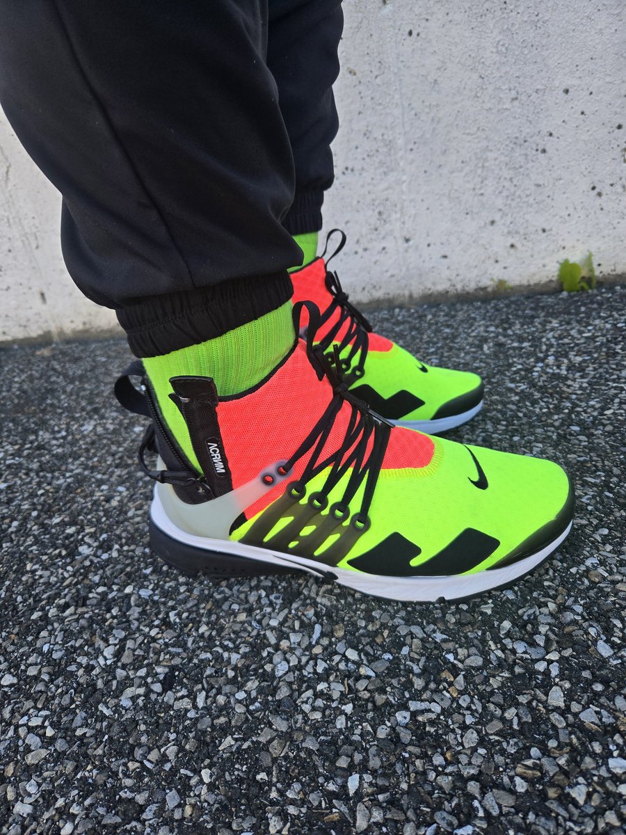 trudyspeaks's tweet image. 👟: Acronym x Nike Air Presto mid 'Hot Lava Volt'
#kotd #nike #snkrskickcheck #prestos #acronym