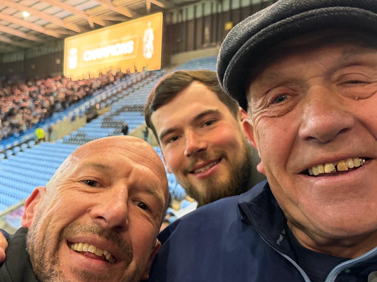 finners75's tweet photo. A night for the generations 🩵🏆🐘🥳 #pusb #champions #family https://t.co/Byiczn6Ofm