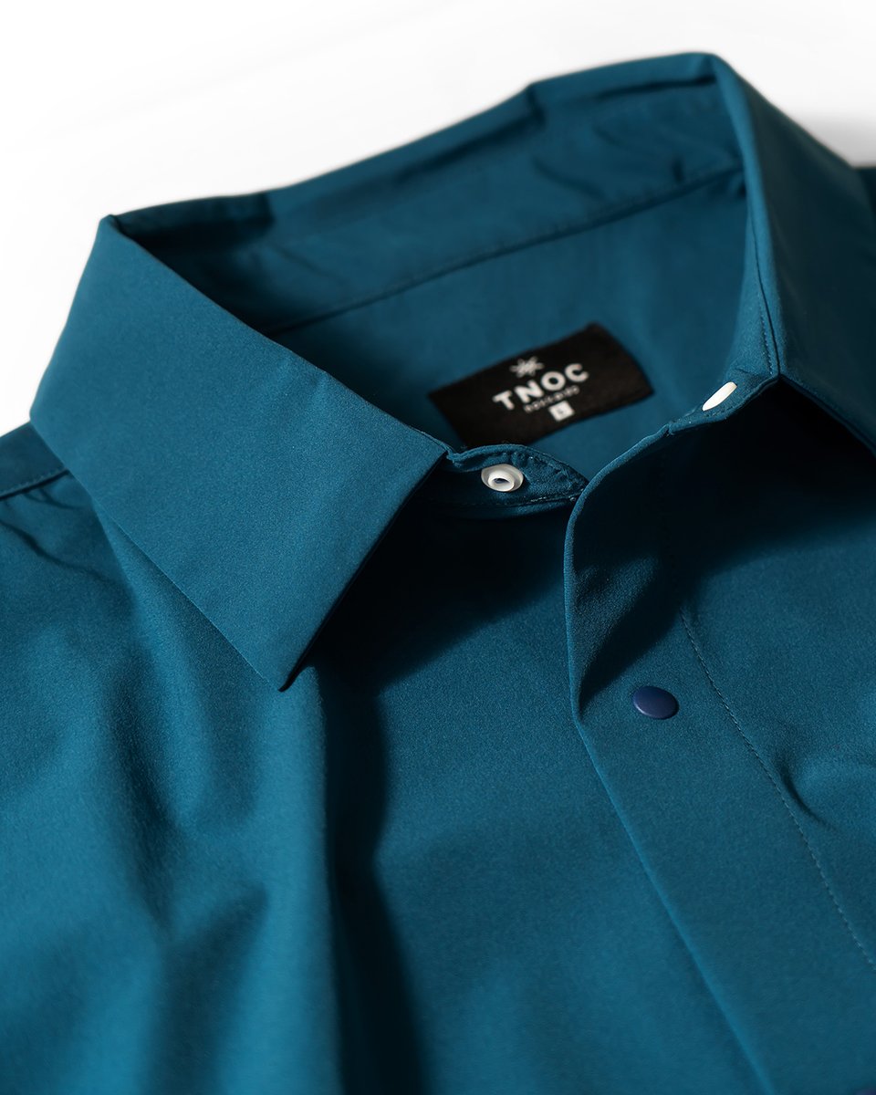 tnocjp's tweet image. シャリ感。風になびく。夏を楽しむシャツ「TNOC THE SHIRT-NS」シリーズに、新色LAKE BLUEが本日登場。

ご購入はこちら▼
tnoc.jp/collections/al…

#TNOC #shirt #シャツ
