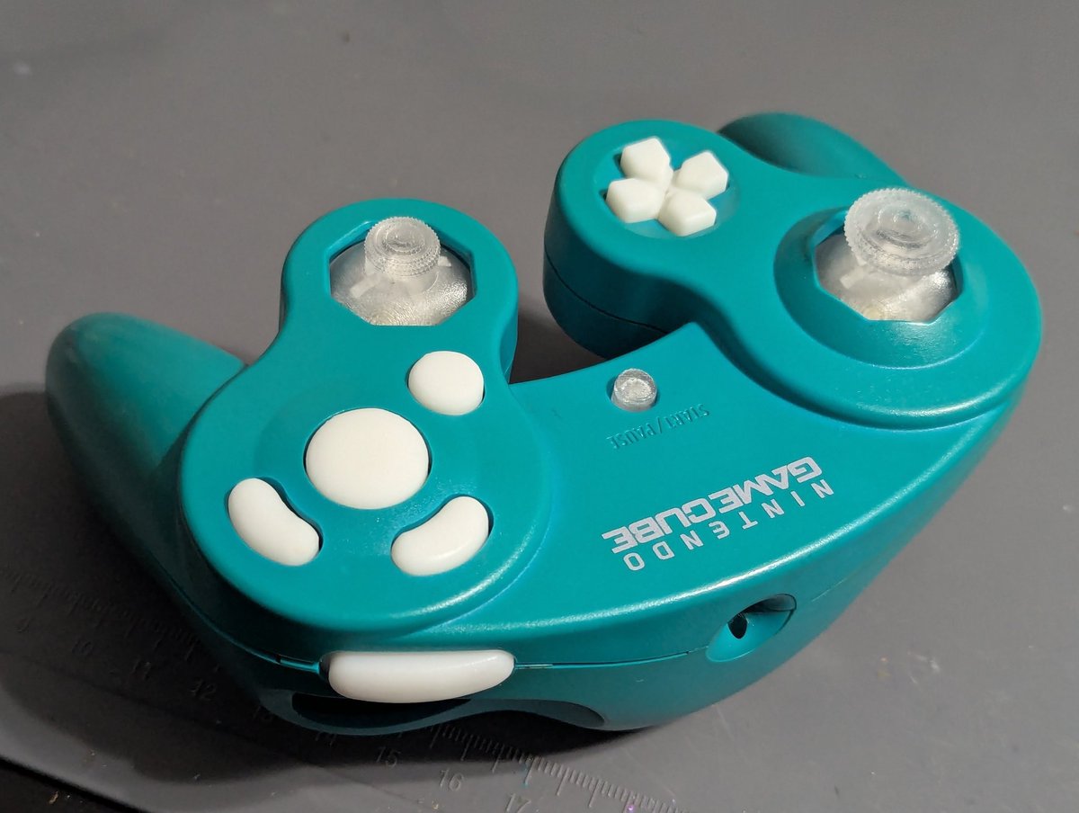 CheeseGCC's tweet photo. new buttonz https://t.co/hJfYjUu6aM