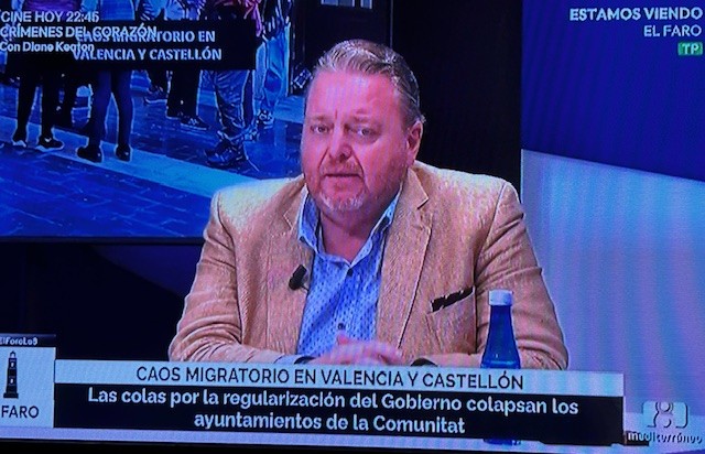 Una setmana més participant a #ElFaroLa8, la tertúlia política líder a la #ComunitatValenciana ben patroneada per <a href="/LuisMotes/">luismotes</a> per a la televisió autonòmica <a href="/la8mediterraneo/">La 8 Mediterráneo</a>. Sempre la mirada posada en els valencians i la nostra terra #Raonem

📽️  laocho.tv/programas-tv/9…