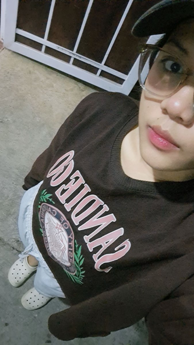 iniytfes tweet media