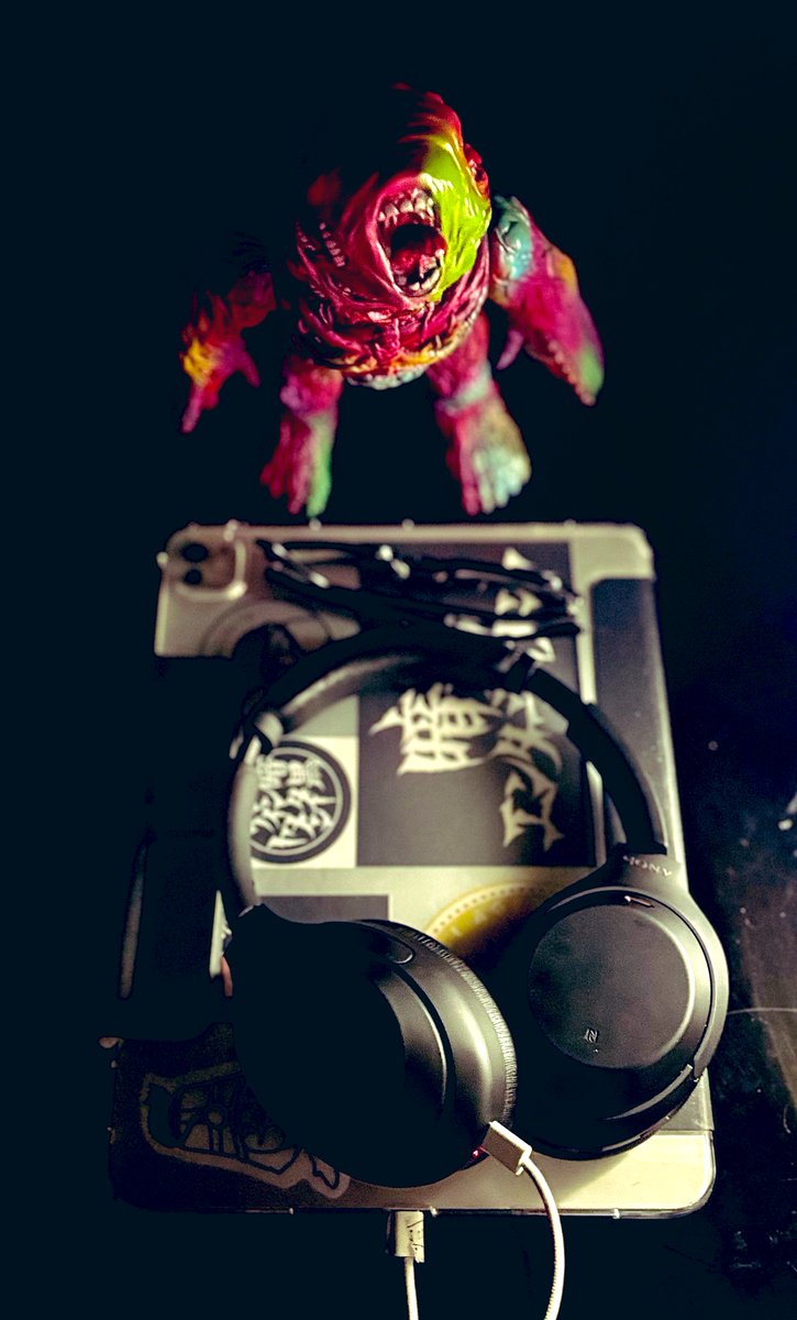 今週ぶんの漫画ができた！！🔥

#火喰鳥