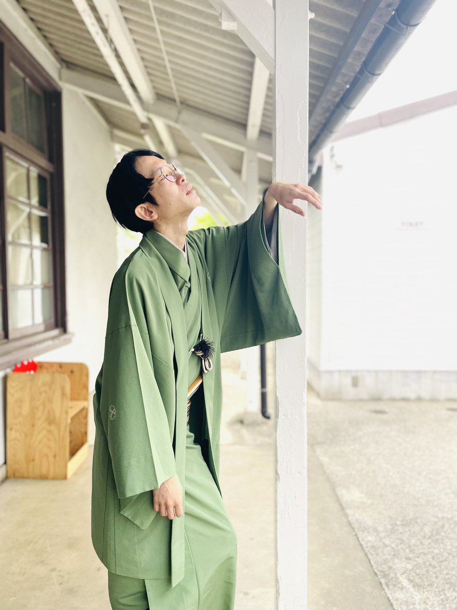 atelier_AMIGO's tweet photo. 2026.4.22(水) 第57回アミーゴ楽笑寄席 柳家わさび独演会 

🪭満員御礼🪭

一、OP トーク館長
一、やかん わさび
一、キカイ島 わさび
一、仲入り
一、松曳き わさび
一、EDトーク 館長,わさび https://t.co/FyIq9o5Nrl