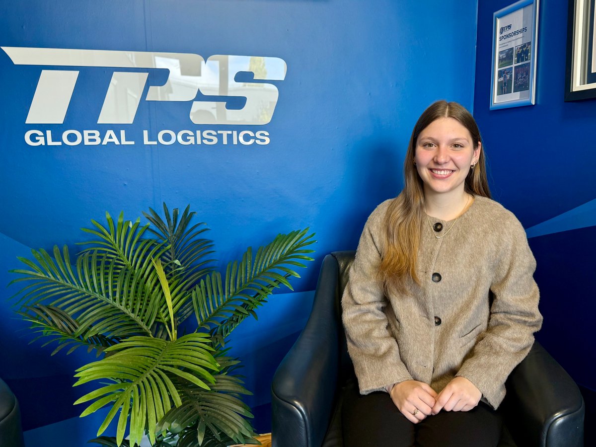 TPSFulfilment's tweet image. A warm welcome to our newest apprentice!👋

Chloe joins us as an Operations Apprentice. 

She's an animal lover, plays netball, loves spending time with friends and family.

We’re really happy to have Chloe on board!😊🎉

#Apprentice #NewStarter #TeamGrowth #Careers