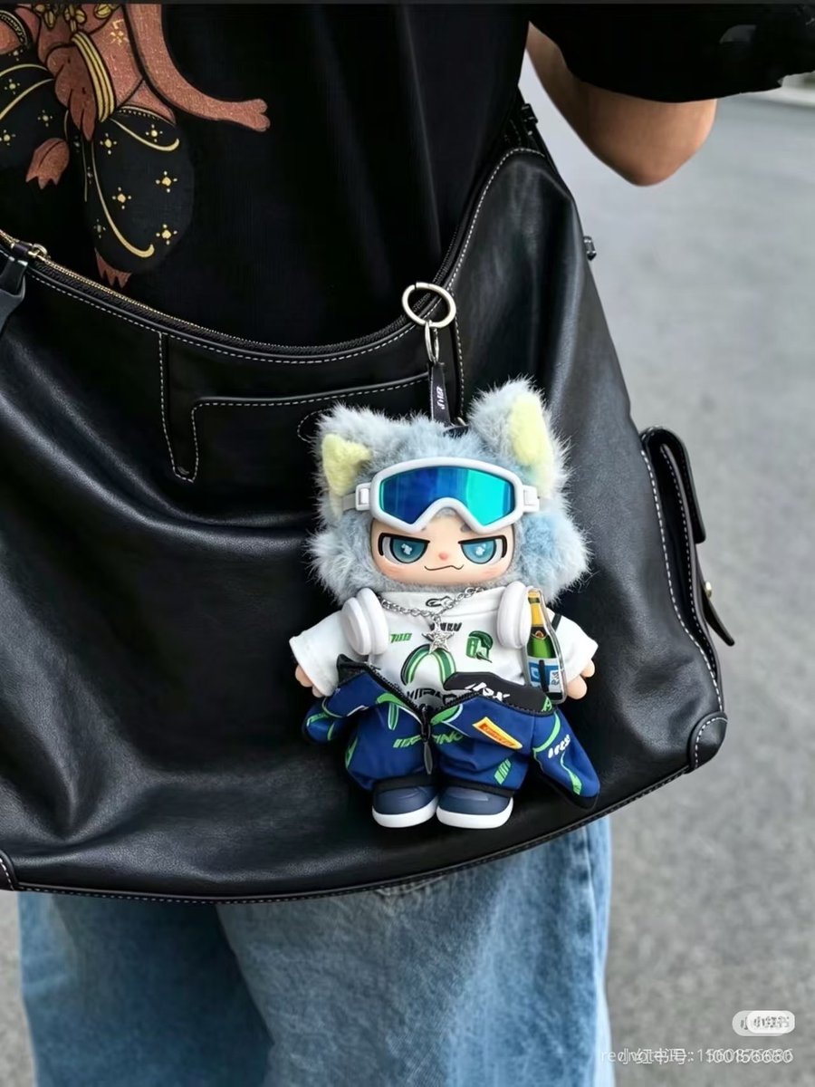 FallinginYibo85 Fan Account tweet media