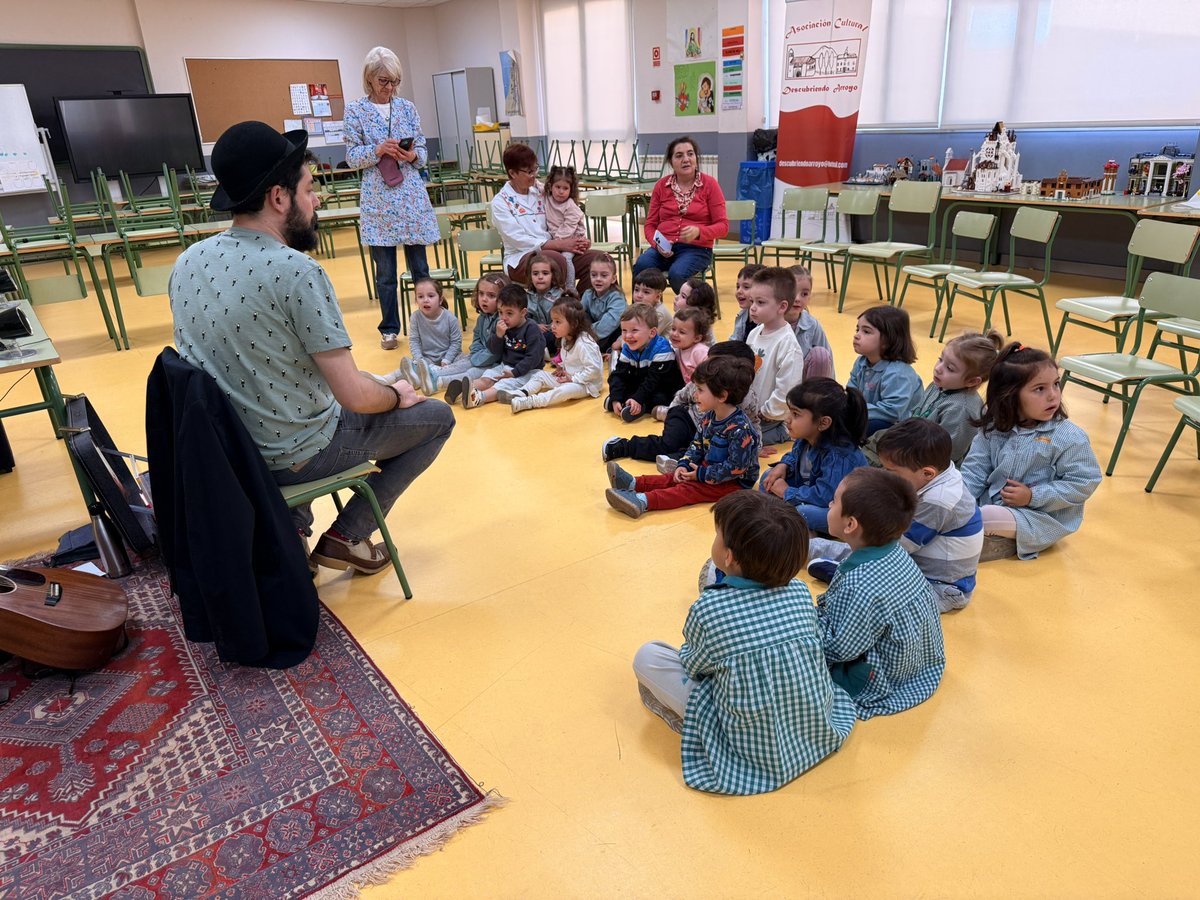 CEIP ELVIRA LINDO tweet media