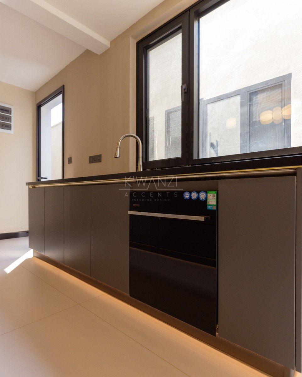 KwanziInfo's tweet photo. What's your favourite detail?

#KwanziAccents #ModernKitchenDesign #interiordesignuganda #interiordesignrwanda #interiordesigneastafrica https://t.co/Mn7HipP5hW