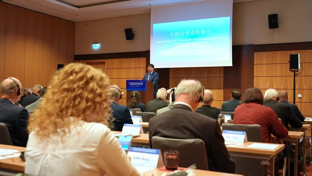 cicg2022's tweet image. A dialogue on global governance and cultural exchange between China and Europe was recently held in #Berlin, Germany. Nearly 100 participants from both sides agreed #China and #Europe should promote common development through #exchanges and mutual learning among #civilizations.