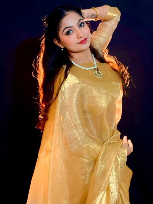 muthalbo's tweet image. Sanam Joshi  #SanamJoshi