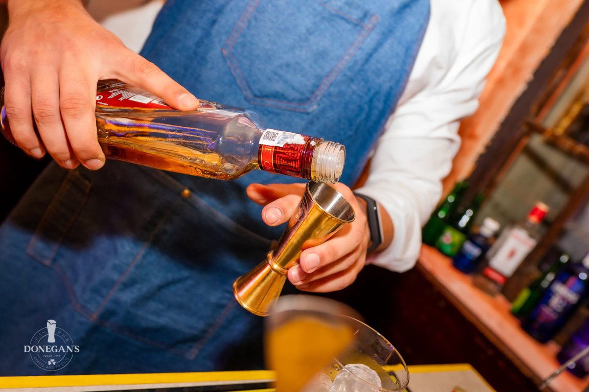 𝓓𝓞𝓝𝓔𝓖𝓐𝓝'𝓢
💙
𝓒𝓞𝓟𝓐𝓢

¡Te esperamos un día más para tomar unas copas entre amigos! 😜
.
.
.
#DonegansAlcalá