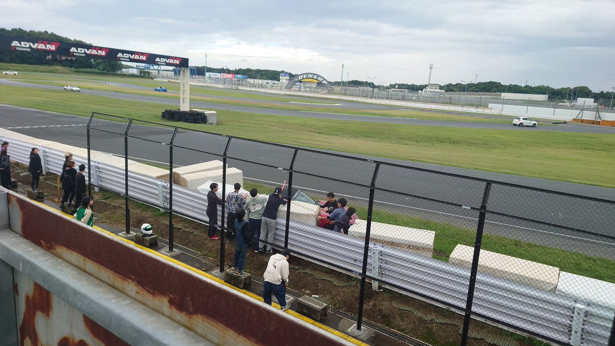 ろんりーおみsすぺ tweet media