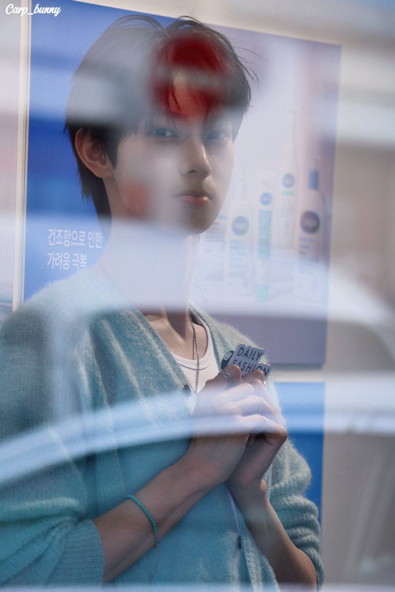 Carp_bunny tweet media