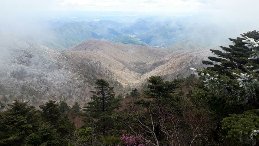 4월 끝자락 지리산 조망 사진
