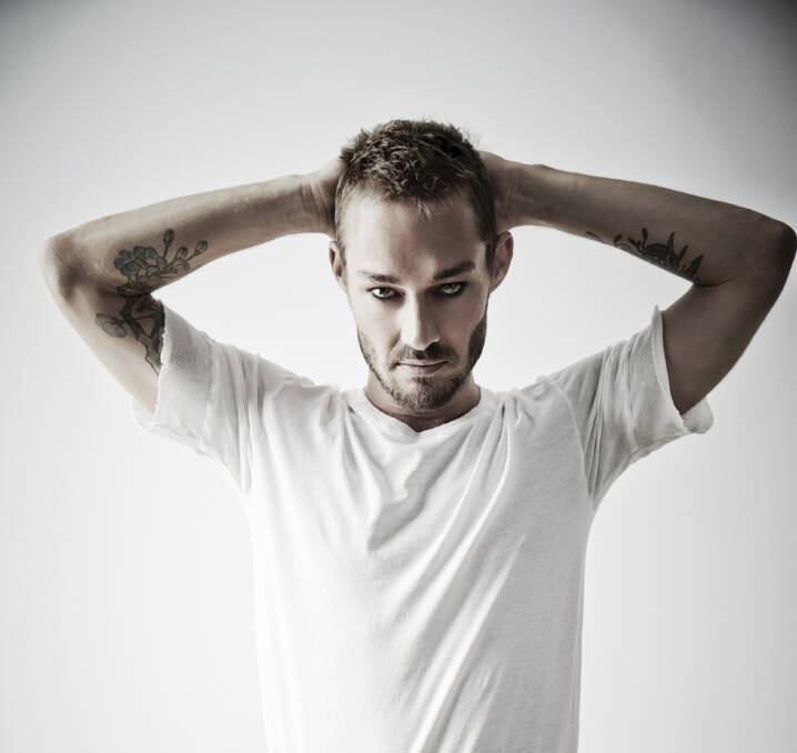 mjgal's tweet photo. Happy Birthday #DanielJohns 4⃣7⃣ https://t.co/oflrBFRnn0