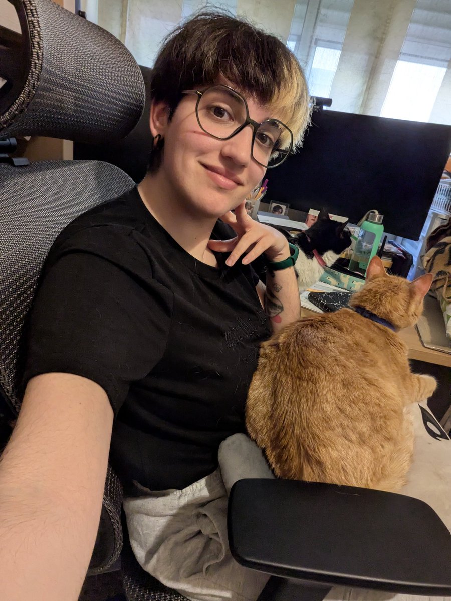 MirisaurioRex's tweet photo. #valkgaming muy contenta con Myla. Maravilloso servicio de atención al cliente https://t.co/fzPA9dYQ0V