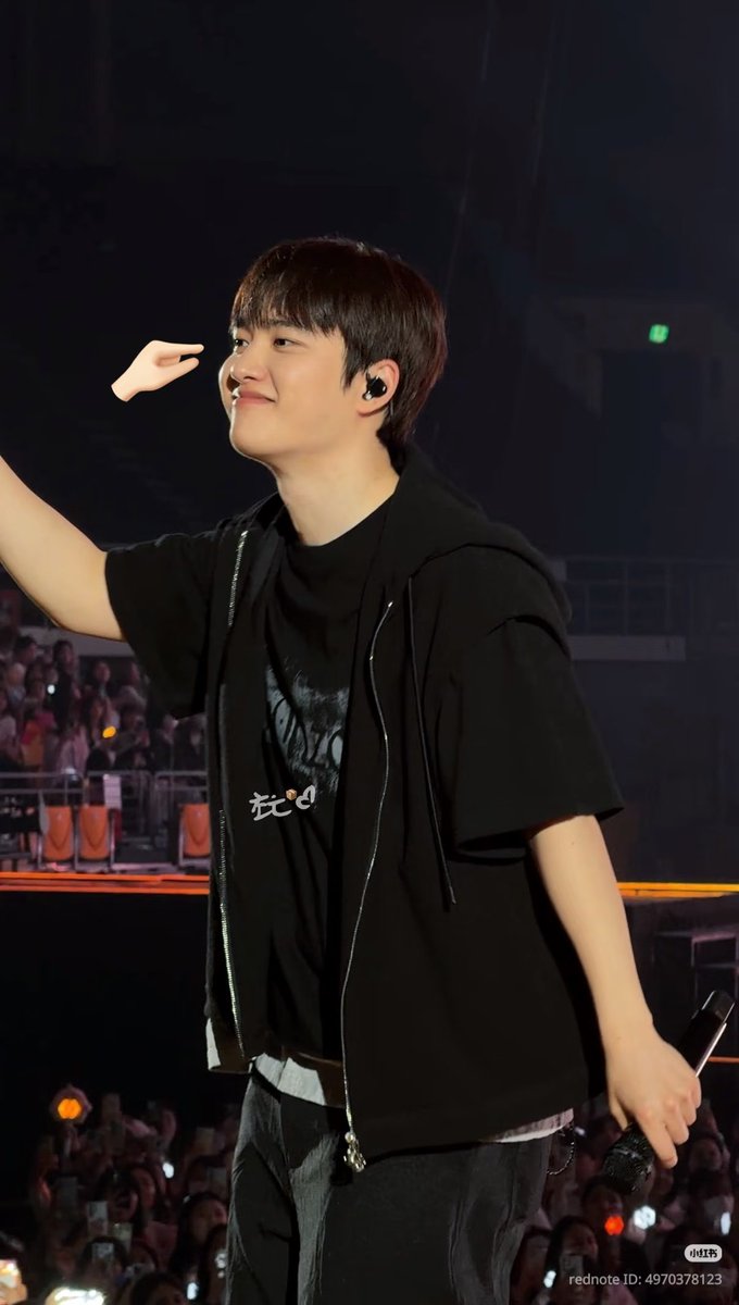 𝒏𝒐𝒗𝒊🐧도경수 tweet media