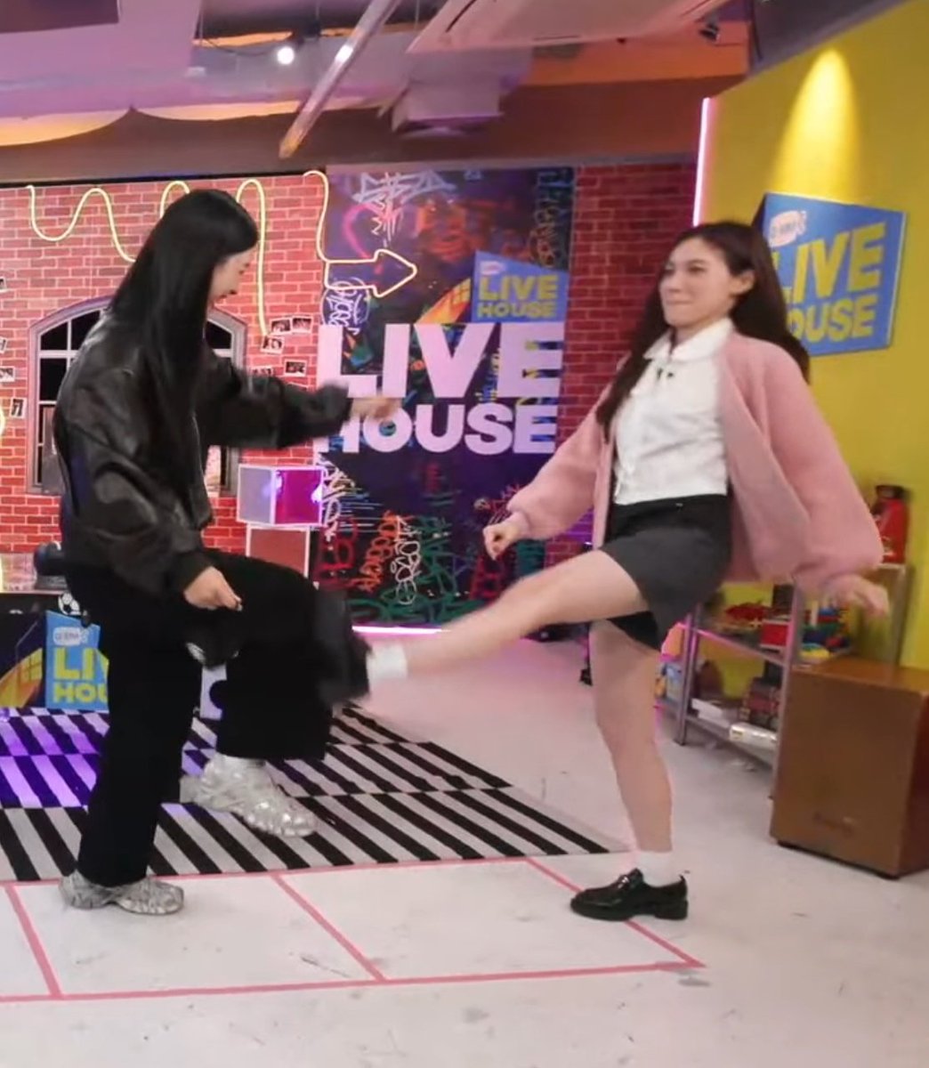 "milklove não parecem shagorya" e essas são milklove no dia mais normal delas