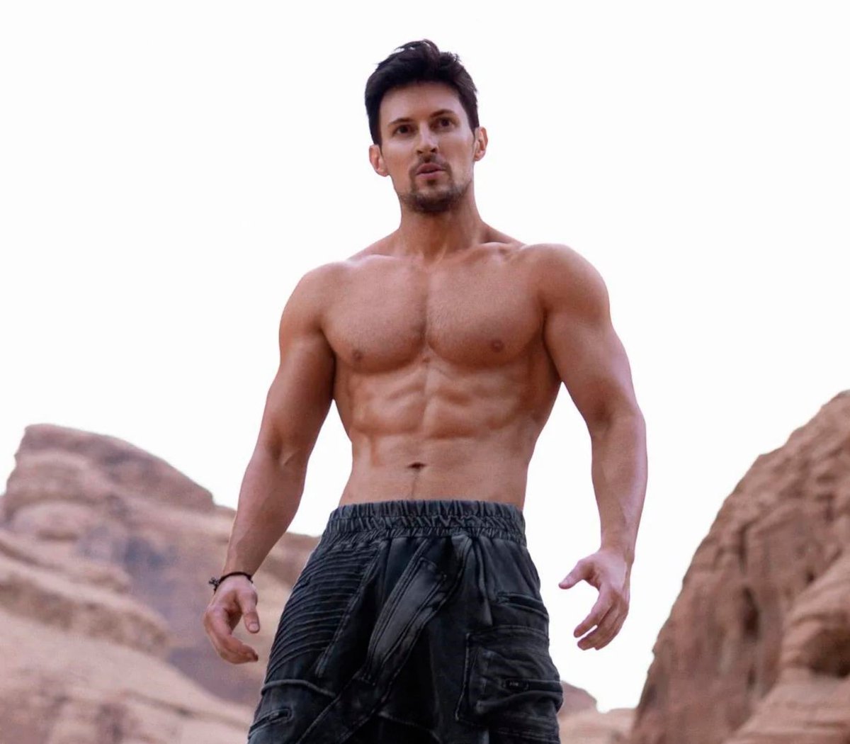 Daily Romania tweet media