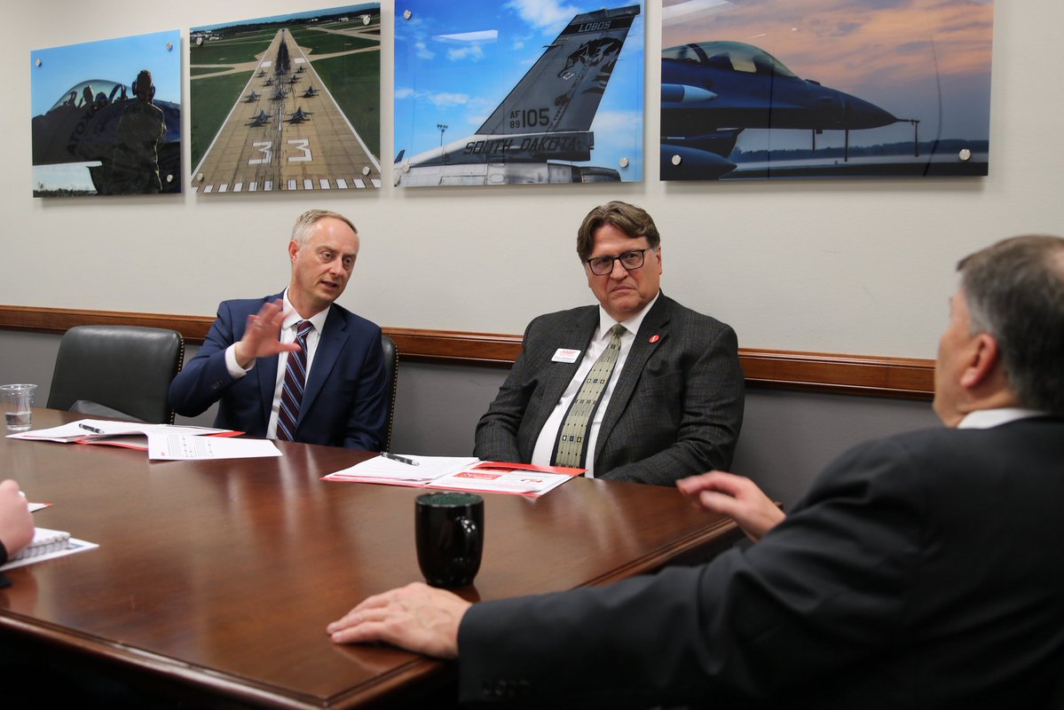 Senator Mike Rounds tweet media