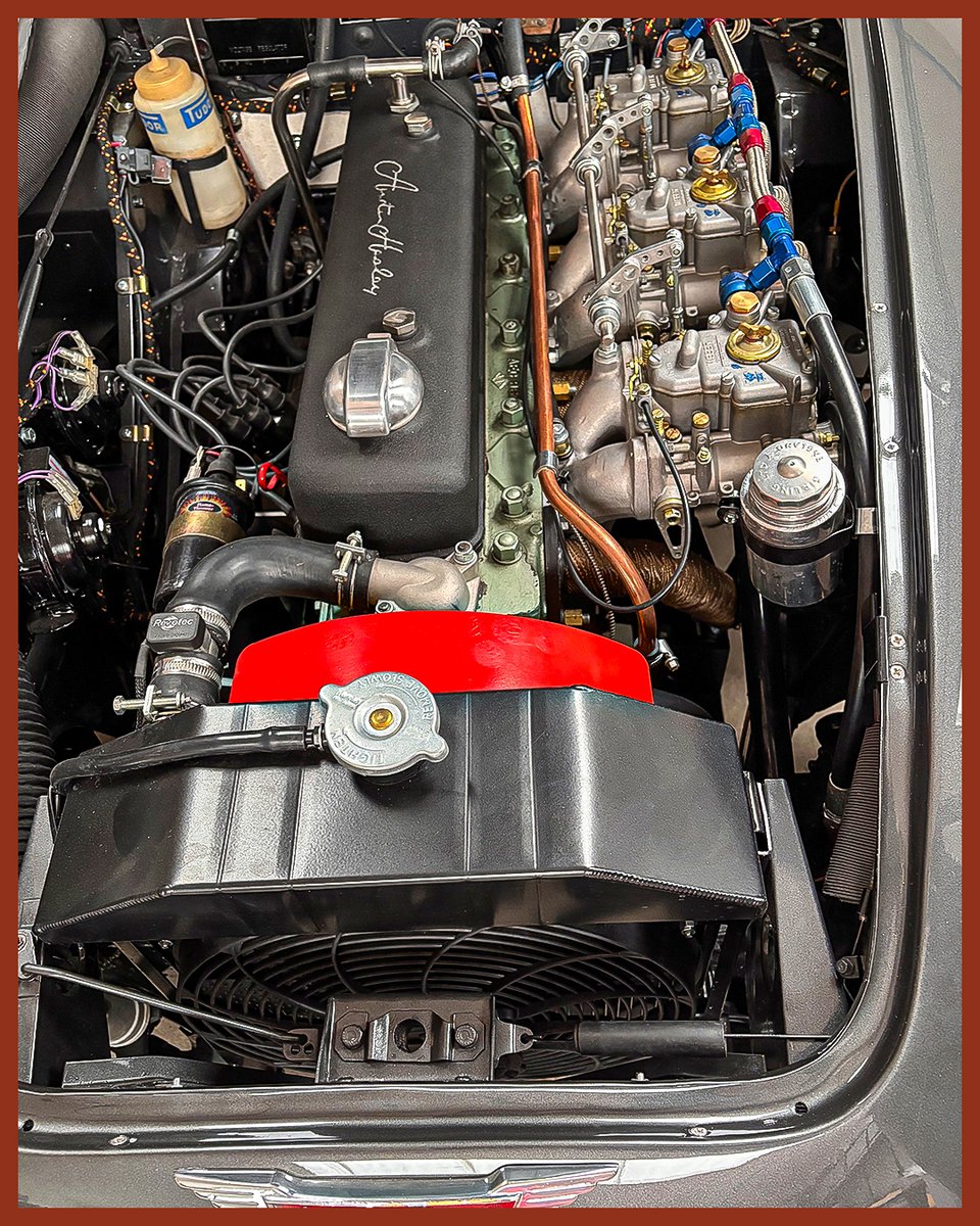 AHSparesLtd's tweet image. A Healey brought back to life.

Gilles Magot in France has completed the refurbishment of his Austin Healey 3000 MK3 BJ8. A superb result.

Working on your own? Share your restoration journey: visit.ahspares.co.uk/x-180226

#AustinHealey #ClassicCars #Restoration