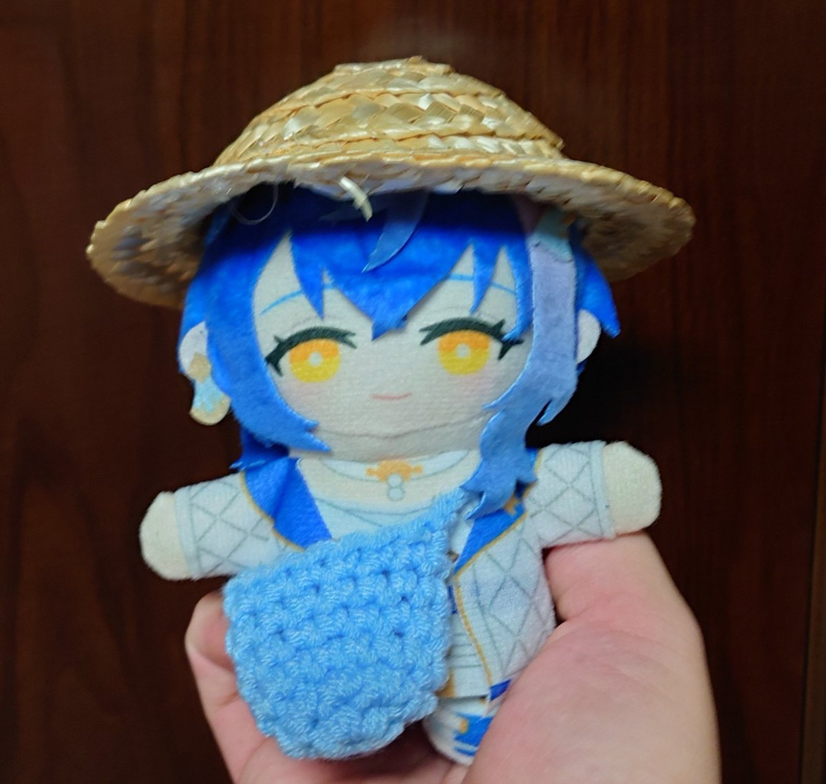 我が家に麦わら帽子あったので、ととぬいサマー出来る！！☀️🍉🌻🏊