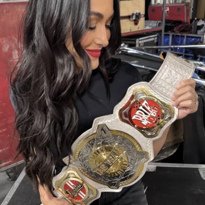 Brizeee Bella(ParodyAccount) tweet media