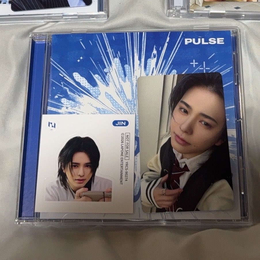 𝒊𝒛𝒖 tweet media