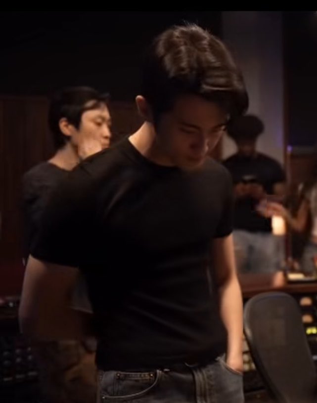 พี่ฝรั่งมาก ไปอยุ่นู้นคือป้าไม่กล้าเรียกเปี๊ยกเลย เรียกคุณมาร์คเท่านั้น😭😭😭😭😭😭😭😭😭😭😭😭😭😭😭😭😭😭😭😭😭😭😭😭😭😭😭😭😭😭😭😭