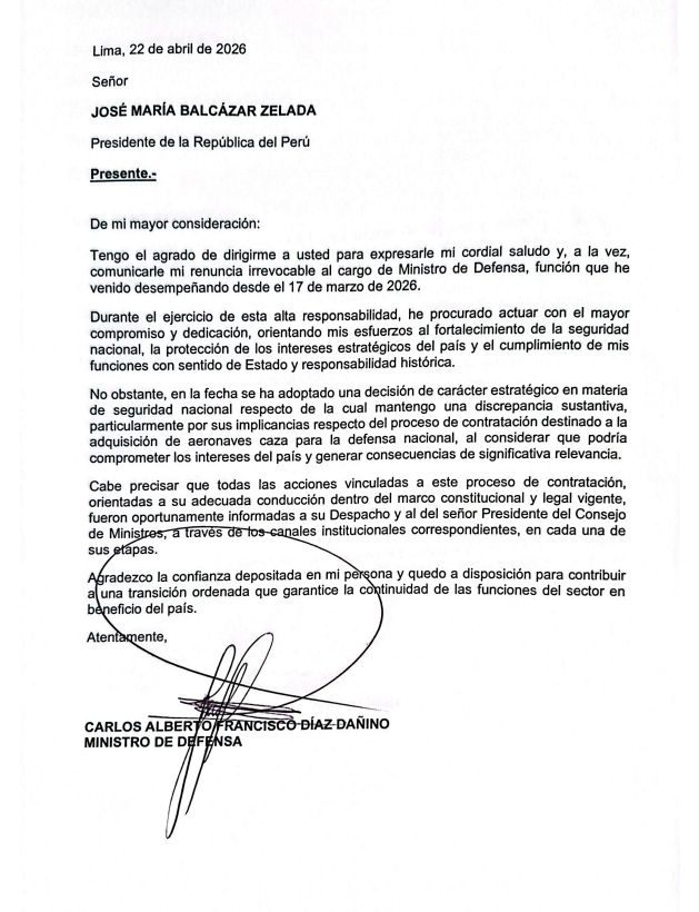 Renuncia el ministro de Defensa ante evidente mal manejo de BALCÁZAR en la compra de aviones.
Le seguirían los pasos De Zela y el jefe del PCM Luis Arroyo