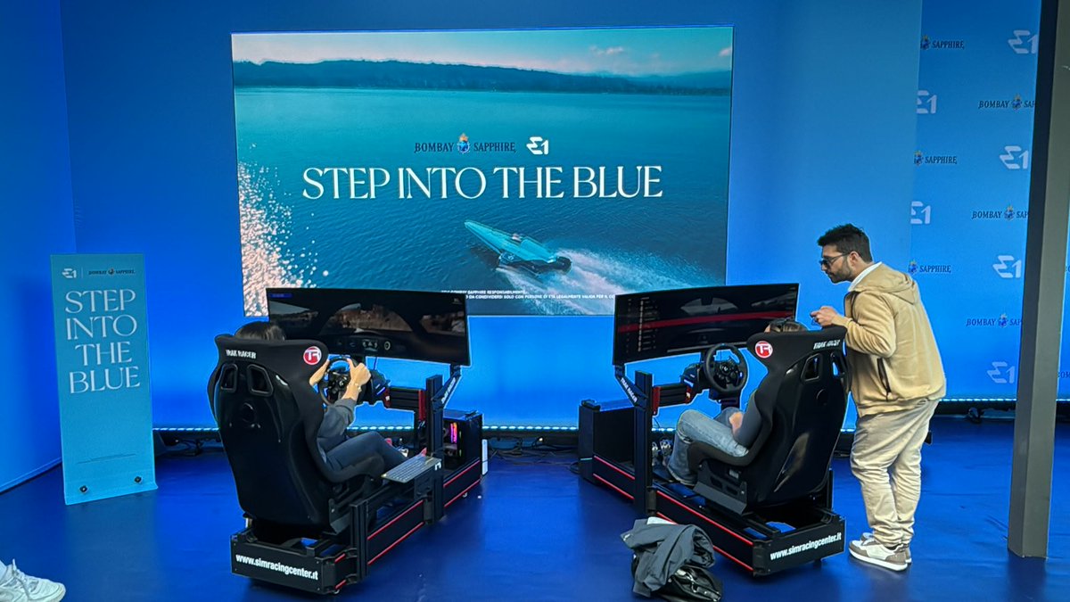 BadassXR's tweet image. Bombay Sapphire x @E1Series in Milan 🇮🇹⚡

Bringing fans closer to the action with eSims - blending premium brand experience with cutting-edge sport + gaming tech.

This is what happens when brands collaborate to truly engage fans, not just reach them.

#E1Series #BombaySapphire