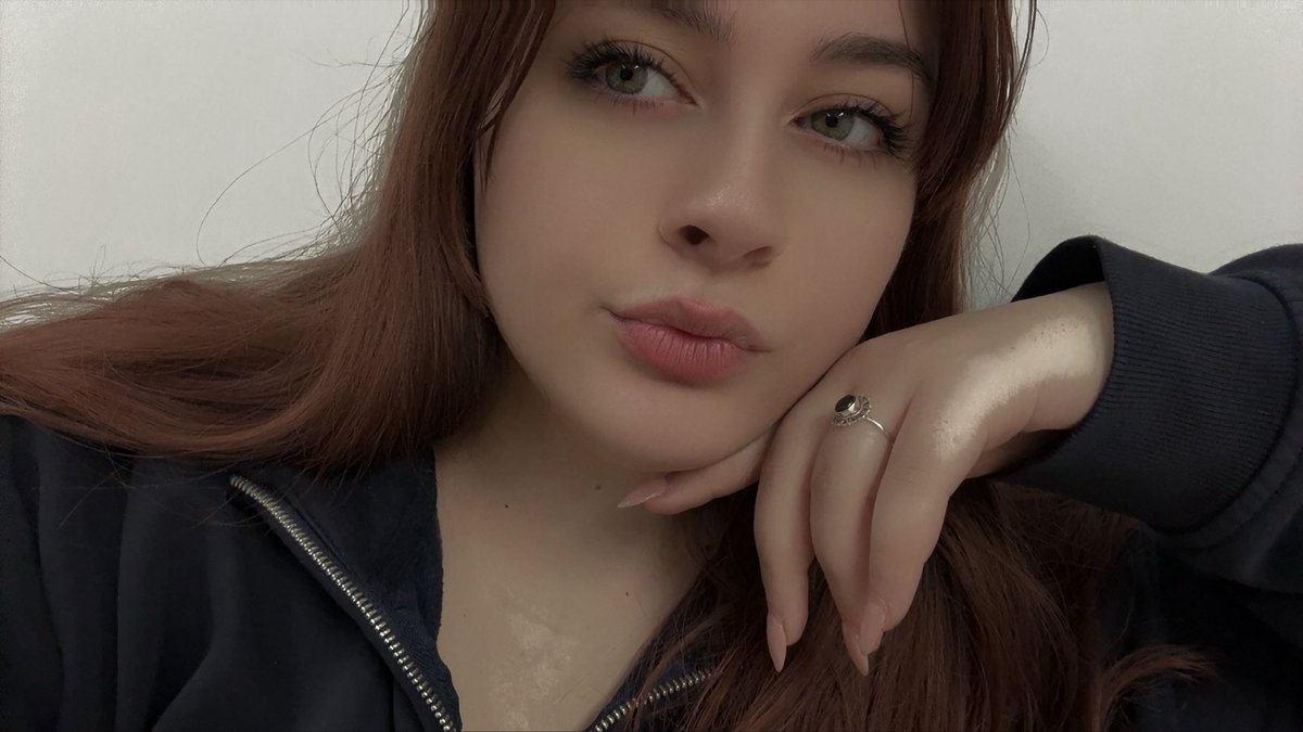 ᴋɪᴋɪ 🫒🌿 hiatus tweet media