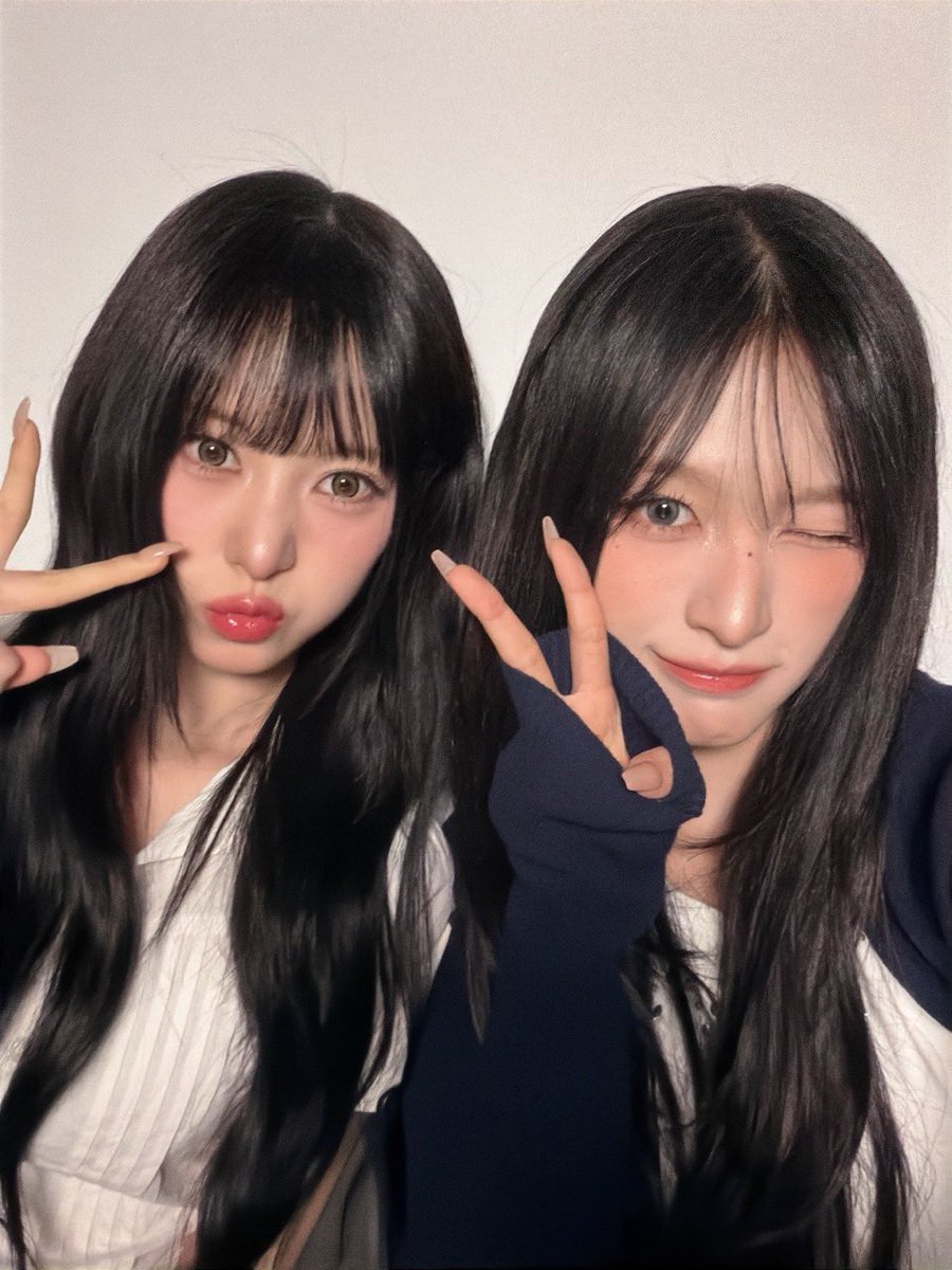 RESCENEofficial's tweet image. [📢]

리센느의 Youtube 라이브 보러오세요💓
Youtube에서 만나요!🙌🏻

🔗 youtube.com/live/jd28WtI0G…

#WONI #원이 #ウォニ
#LIV #리브 #リブ
#MINAMI #미나미 #ミナミ
#MAY #메이 #メイ
#ZENA #제나 #ゼナ
#RESCENE #리센느 #リセンヌ