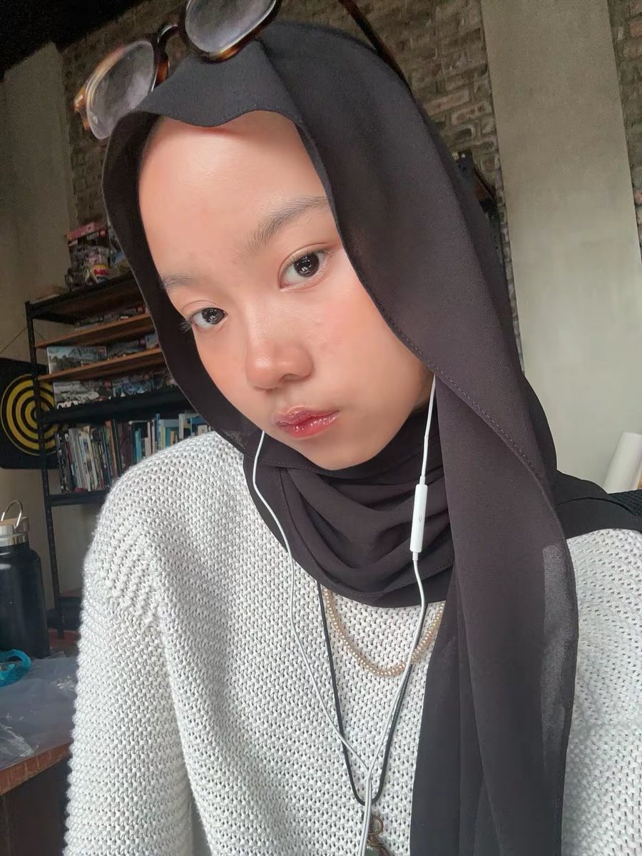 ayla cece timur tweet media