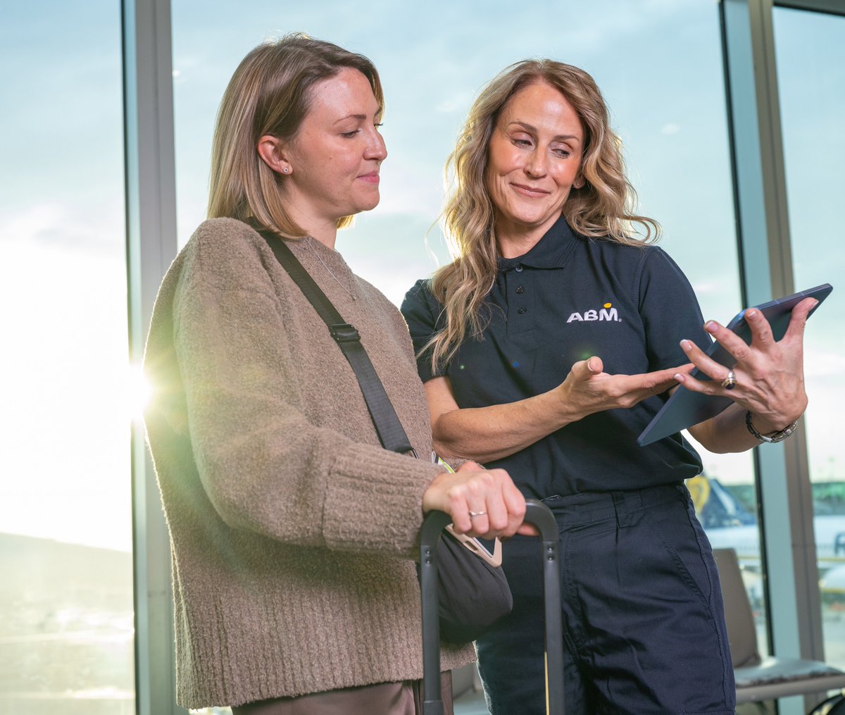 airportsint's tweet image. @ABM_Industries has expanded its partnership with @EDI_Airport, where it will deliver passenger and operational support services.

#EDI #airport #facilities #services #contract #passengers #staff #operations #terminal #cleaning #retail #deployment #rostering #Scotland #staffing