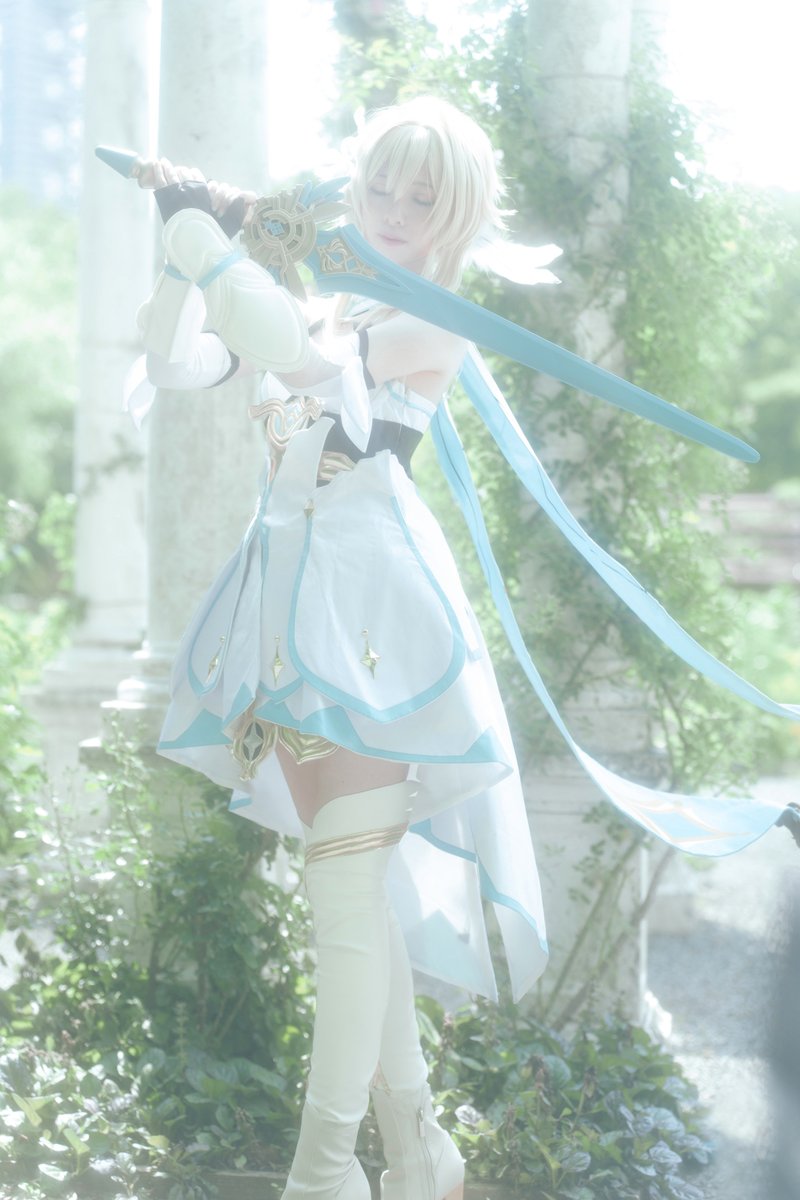 原神　コスプレ  

蛍：chisaki 
📷たぁ～さん 
 
ちょうど空の神殿っぽさを感じている
あそこ大好きもう一回探索したいくらい
 #cosplay #genshinimpact #Lumine