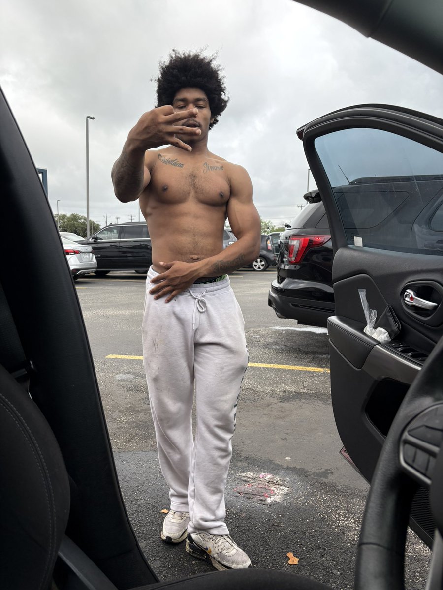 3rdnem81's tweet image. WTW #SanAntonio #x