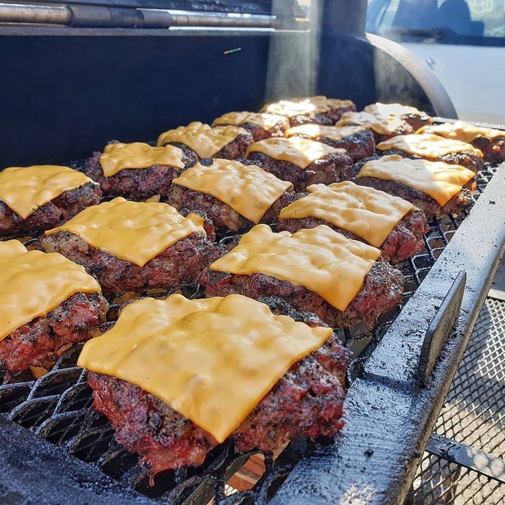 TesteTrove tweet media