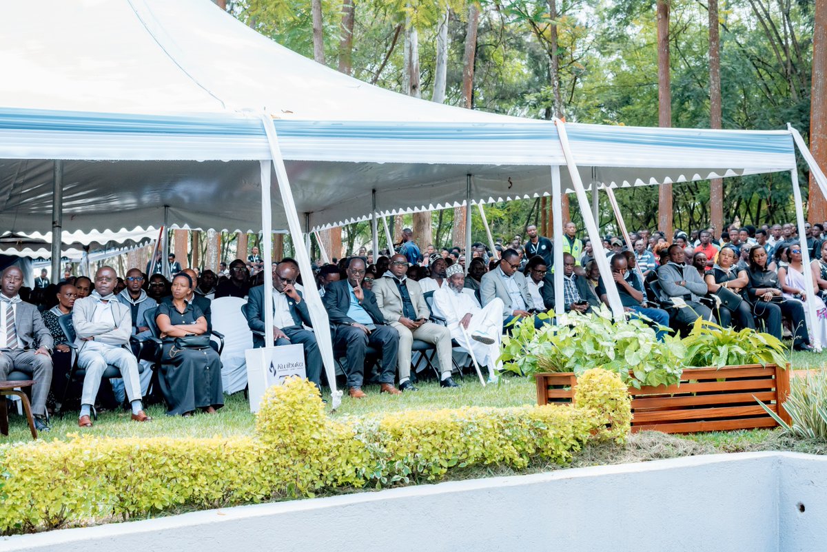 UR- RADIO SALUS tweet media