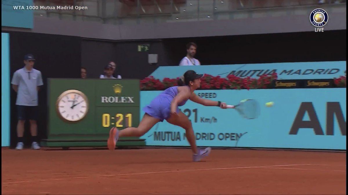 OneSportsPHL's tweet image. FIRST MISSION IN MADRID DONE ✅🇵🇭

Alex Eala shows composure and firepower as the Filipina tennis ace sweeps past Russian Anastasia Pavlyuchenkova, 6-3, 6-3, to advance in the Round of 64 of the 2026 WTA Madrid Open.

#WTA #AlexEala #MadridOpen #MMOpen

📸 Premier Sports 2