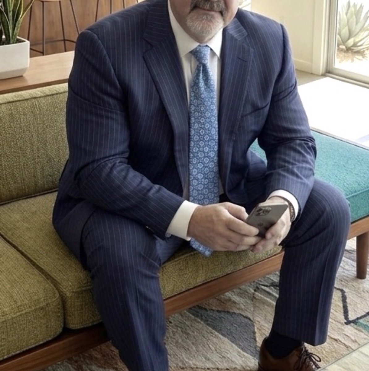 Suited Dad tweet media