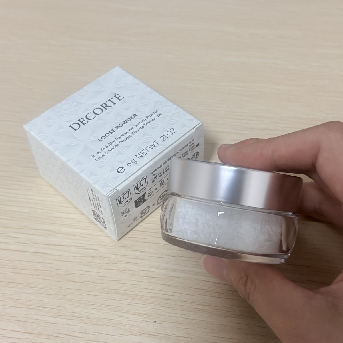 コスデコのミニサイズのやつ無事に買えてはっぴ〜！お直し用に持ち歩けるサイズのが欲しかったんだよね☺️