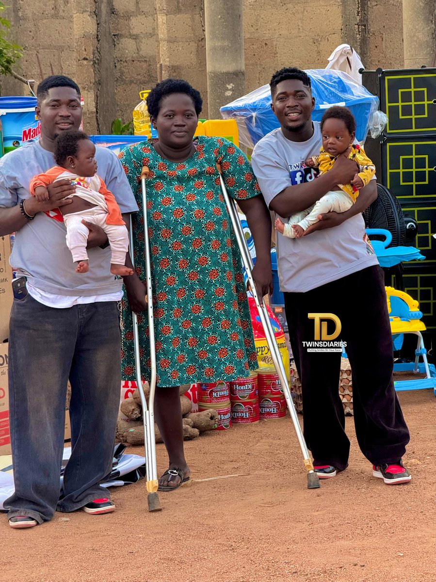 FINAL

We’re so happy and thankful to God for finally donating all these items to the physically challenged woman and her twins who lives under an uncompleted building. 

The items we donated are so many that we can’t mention all here…Thank you all 🥰🙏