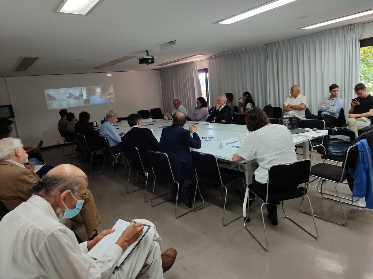 lluis_cv's tweet photo. En pocas horas iniciamos la segunda jornada del congreso de Medicina y exilio republicano en @UNAM_Historicas (@UNAM_Historicas), después de una primera con ponencias interesantísimas, mesas muy coherentes y debate crítico. ¡Les esperamos! https://t.co/tUNlcPxlK6