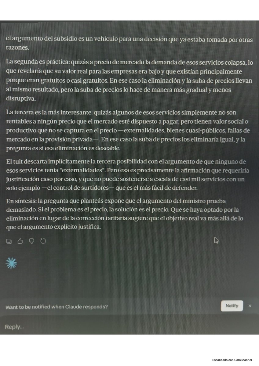 juancahallak's tweet photo. No pude ocuparme antes de este tuit sobre la baja de casi mil servicios tecnológicos del @INTIargentina, a pesar de que no le encontraba sentido al argumento del ministro. Para hacerla fácil, le pregunté a Claude por qué la solución al problema planteado no es simplemente subir el precio. Abajo la respuesta que me dio. Por favor lean. Tal vez la IA funciona mucho mejor como asesor. Además, es mucho más barata.