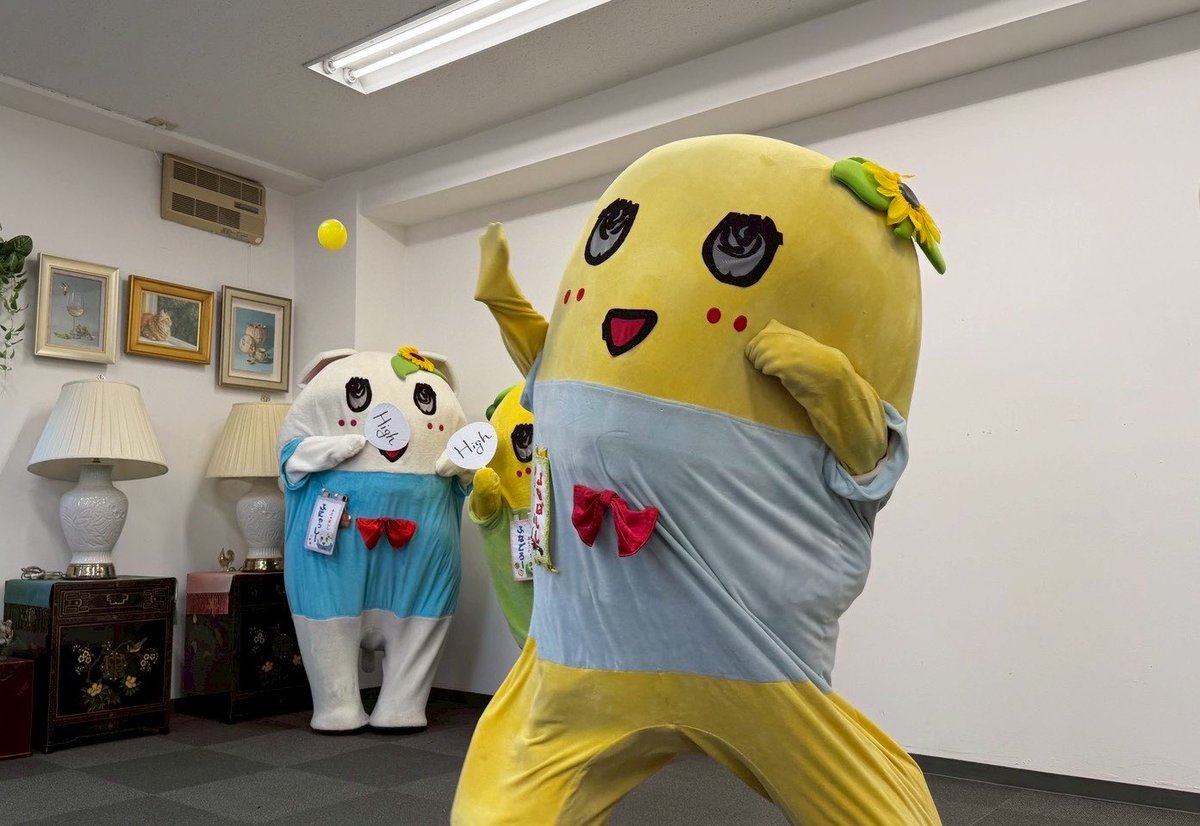 ハッ！ヾ(。゜▽゜)ノ秘技なしつぶて！ みんなー今日も一日お疲れ様