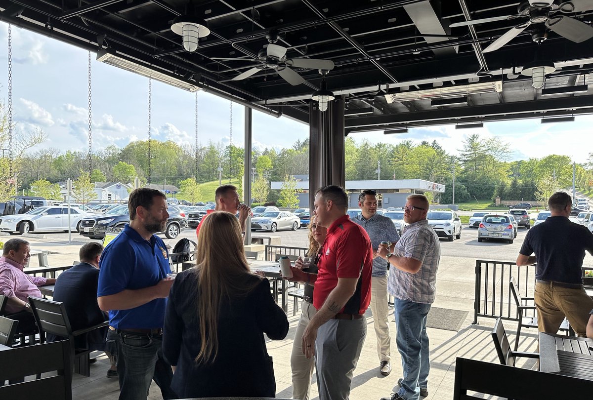 owpartnership's tweet photo. OWP Network-we'll having our spring Happy Hour/Networking event on May 6th at the Hills Market-Worthington from 6-8PM.  We'll have volunteer OWP bartenders and all tips will support our cause.  Join us for camaraderie , fun, and networking! https://t.co/Knng1zzm7Y